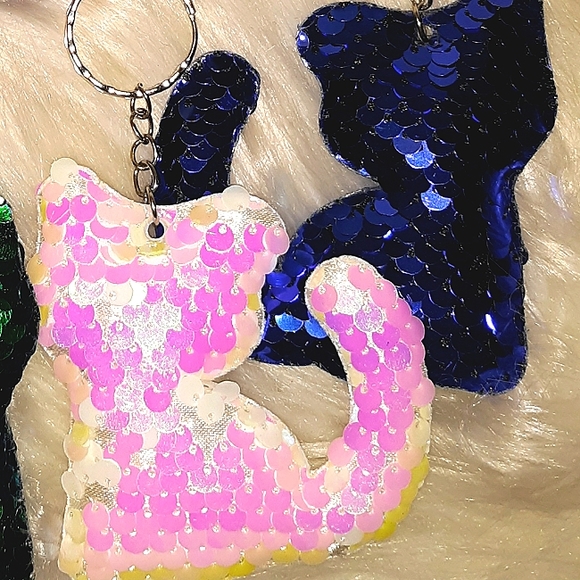 New Adorable Set of 5 Sequin Kitty Cat Keychain Purse charms 🐱🐈 - Picture 4 of 15